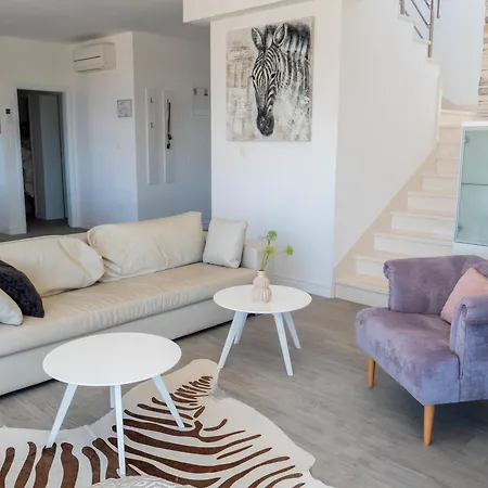 Holiday home Maneni *