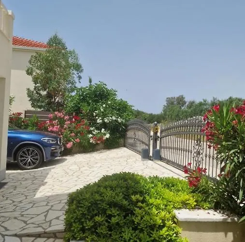 Maneni Rogoznica (Sibenik-Knin)